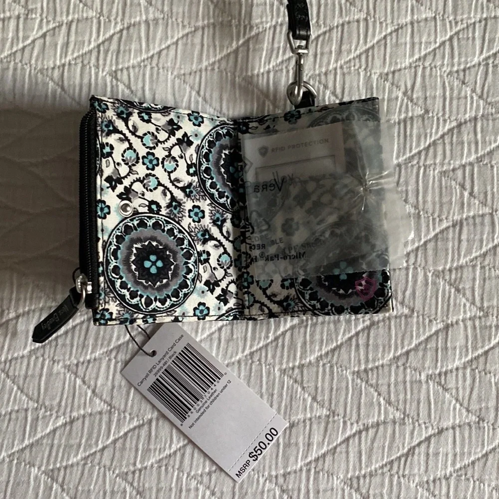 Vera Bradley Carryall Leather Card Case and Lanyard NWT - Picture 3 of 5